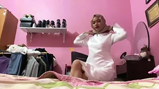 Clara Pamer Memek Basah Hijabers Sangean