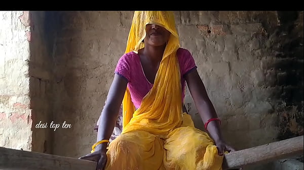 Istri India Desi Digauli Keras Suami Dengan Sari Kuning Seksi