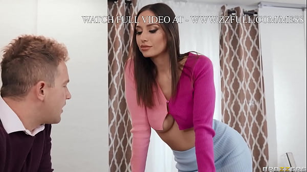 Gairah Membara Dengan Adik Tiri Berpayudara Montok – Desiree Dulce / Brazzers / Tonton Lengkap Di Www.zzfull.com/mess