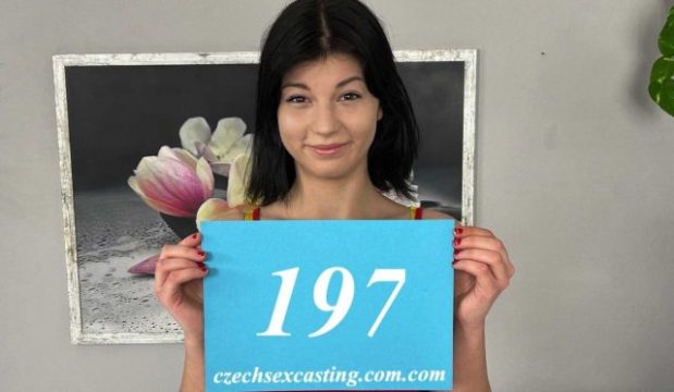 Nessie Blue, Cewek Ceko Seksi Yang Bikin Pria Tegang Keras Saat Audisi