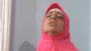 Video Panas Hijabi Pakistan Berubah Jadi Pelacur Liar
