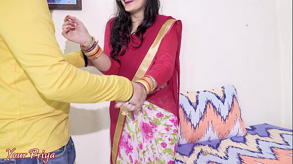 Desi Bhabhi Ko Deep Blowjob Ke Baad Hard Anal Choda Gaya. Hindi Sex Video