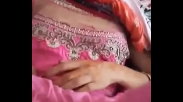 भाभी की गरम हिंदी बातें सुनकर तेरा खड़ा हो जाएगा, पक्का वादा