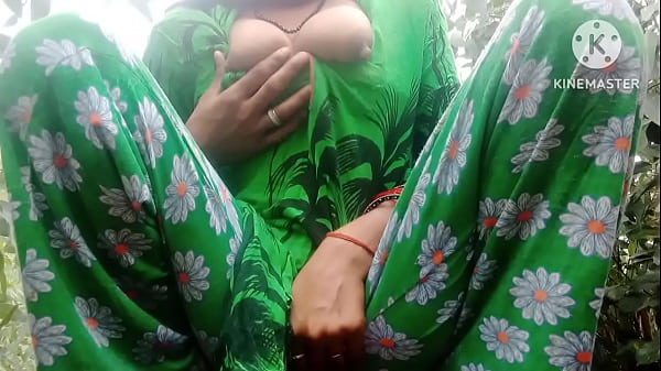 जंगल की गर्मी में भाभी की चुभती प्यास बुझाने का मजा