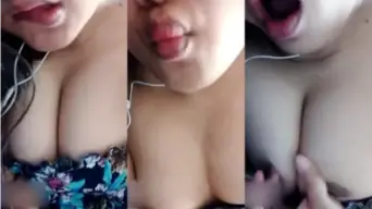 Goyang Montok Cewek Seksi Di Ometv