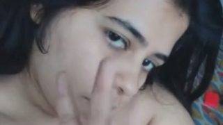 Video Panas Gadis Desi Seksi Dengan Payudara Montok