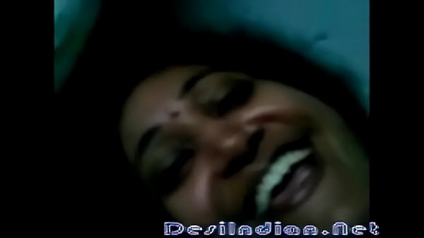 Desi Telugu Bibi Yang Menggoda