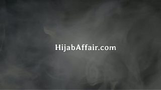 Ibu Tiriku Berhijab Jadi Boneka Seks Pribadiku