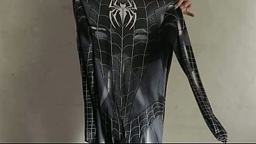 Ngentot Habis-habisan Cewek Cosplay Spiderman Hitam Sampai Muncrak Berulang Kali Dari Memeknya – Film Panas Indonesia Palas Baru