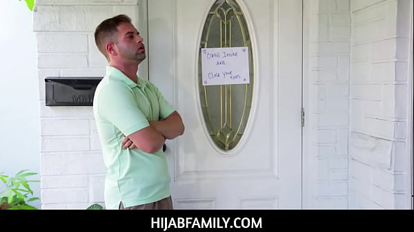 Arab Anal Malaikat Bergaun Hijab Dihardcore Anal!
