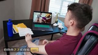 Jauh-jauh Dari Teman Sekamarku Yang Gila Seks, Jazz Sang Kuda Jantan / Brazzers / Masukkan Kode Xvpromo Di Situs Resmi Untuk Diskon