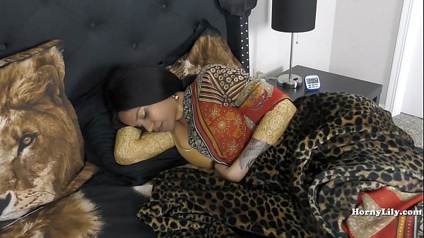 Anak Tiri Tak Bisa Puas, Jadi Ibu Tiri Yang Penuhi Nafsu