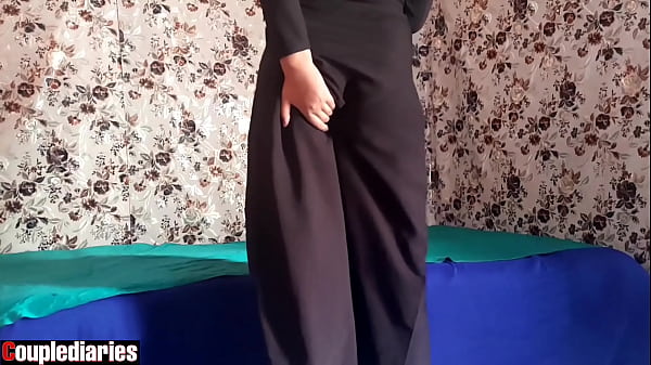 Istri Arab Berhijab Bergairah Dan Memanggil Kekasih Gelapnya