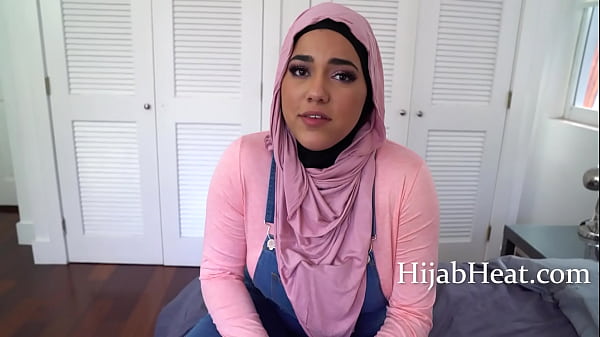 Gadis Arab Montok Minta Hummus Demi Kenikmatan Lain
