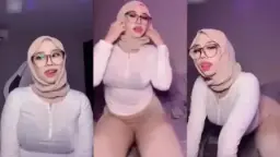 Goyang Ganas Berjilbab 2: Gerakan Menggoda Yang Tak Tertahankan
