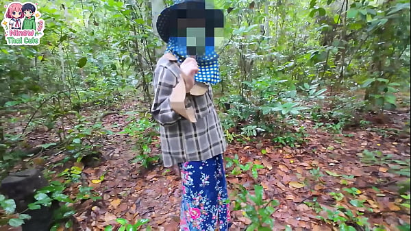 สาวไทยวัยใสเดินป่าเก็บเห็ด โดนจับเย็ดหีเสียงร้องโหยหวน