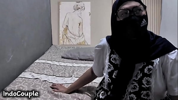 Istri Bahenol Indonesia Lagi Panas-panasnya Main Anal Bareng Pacar Gelapnya