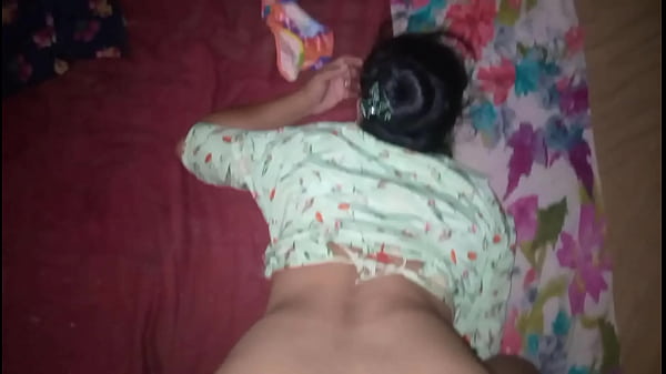 Desi Cewek Lagi Dipeluk Sambil Nafas Berat