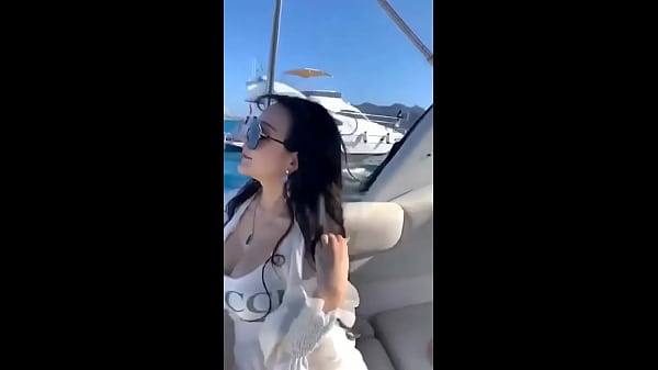 Gái Tàu, Có Phải Em Là Thứ Đàn Ông Mơ Ước?