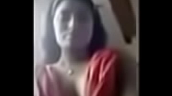 Tontonan Payudara Perempuan India Bikin Ngiler