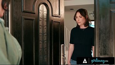 Misi Panas: Sarah Arab Kembali Ngumpet Bareng Mantan Komandan Casey Calvert