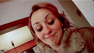 Krystal Si Cewek Arab Seksi Digoda Dan Digencet Keras Di Sofa Sama Terry