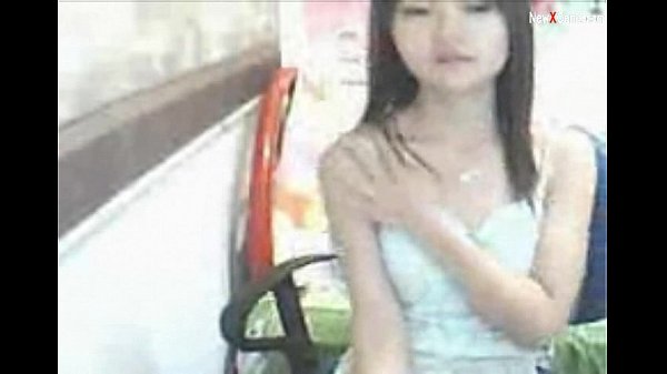 Gadis Tiongkok Cantik Di Kamera Panas
