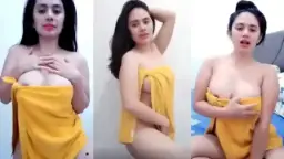 Kimaya Agata Bugil Cuma Pakai Handuk Kuning, Bikin Liur Meleleh.