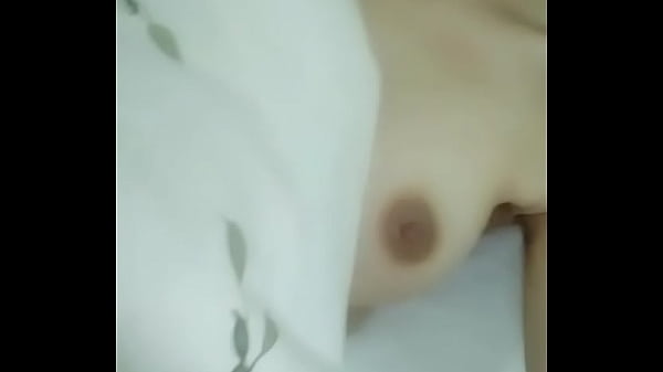 China Y. Xieting (4) Siap Digoyang, Nungguin Tangan Nakal Yang Bikin Basah.
