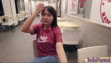 Bokep Indo Terbaru – Mahasiswi Sange Ngacir Janjian Makan Siang, Langsung Digenjot Sampai Crot Dalem Memek Basah