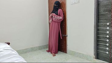 Hijabnye Lepas, Pertama Kali Ngentot Sampe Minta Tolong.