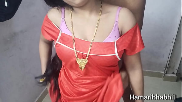 Ngentot Hot Bhabhi Sama Devar, Ngomong Hindi Panas-panas Sambil Crot. Video Bf Desi Indo.