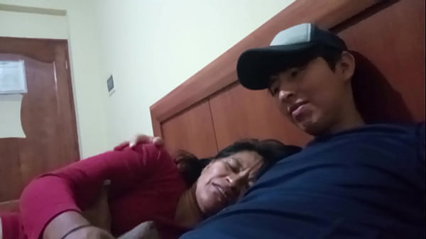 Sekali Lagi Sama Mertuaku, Dia Suka Ngewe Seharian Sama Aku, Bener-bener Pelacur.