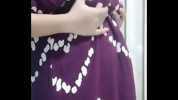 Bu Guru Hijab Pamer Lubang Becek