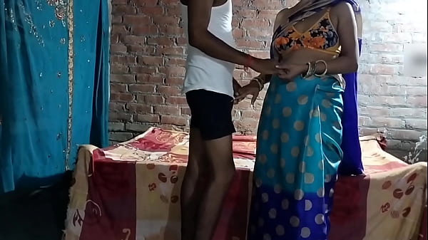 भाभी ने देवर के साथ खूब चुदाई की, रात भर मस्ती में भिगो दिया