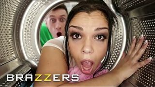 Tonton Sampai Abis! Adegan Macet Paling Liar, Bikin Bintang-bintang Brazzers Ngewe Sampai Njerit Kejang-kejang