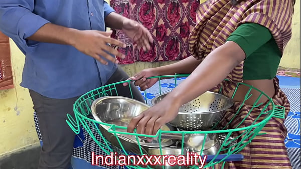 Ngentot Sama Keluarga Tiri Desi India Paling Mantap, Suara Hindi Jelas Bikin Makin Panas