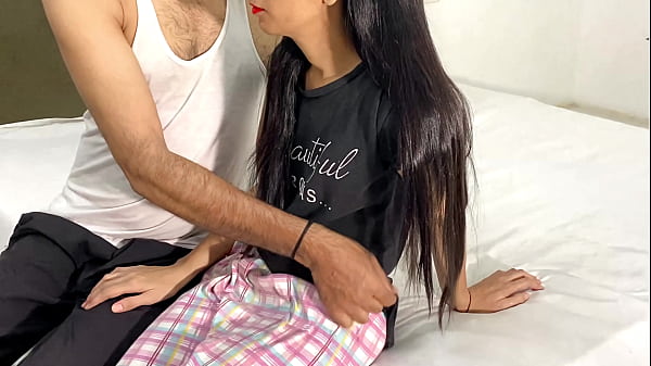 Desi Cewek Kampung, Memek Sempit Kontol Gede Om-om, Video Panas Cewek Desi Bikin Ngilu.