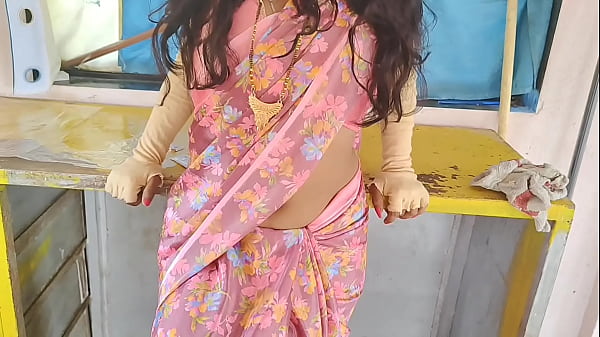 কামওয়ালি বাই আর মালিকের দেশী চুদাচুদি
