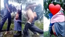 Anak Sma Doyan Ngentot Di Kebon, Bikin Basah Semua.