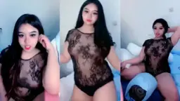 Helenacrln Pamer Body Tembus Pandang, Ebotnya Bikin Ngilu, Gaya Sexy Bikin Meleleh.
