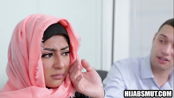 Gadis Hijab Terpaksa Digaruk Bule Amerika