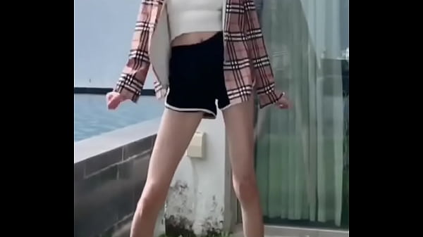 Cewek China Seksi, Chen Yi Li, Bikin Makin Pengen