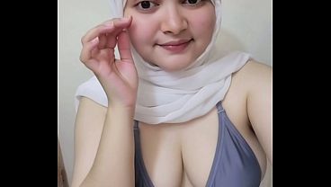 Awal-awal Goyang Twerk Pakai Hijab, Bikin Makin Greget Dan Panas!
