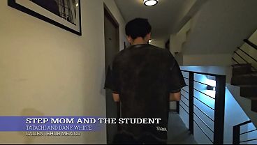 Ibu Tiri Lagi Ngajarin Muridnya Yang Panas, Sampe Basah Semua