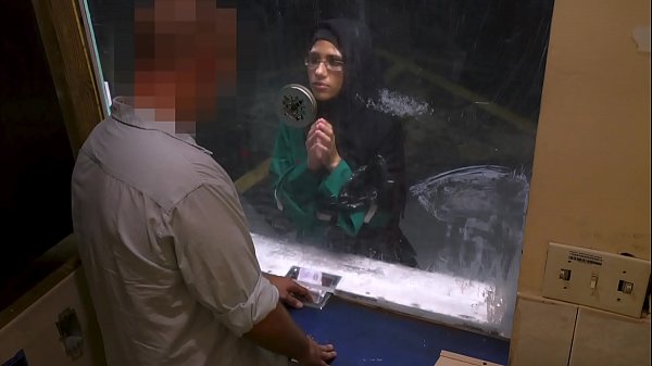 Arab Dibuka – Pengungsi Muslim Cantik Butuh Bantuan, Malah Dapat Kontol