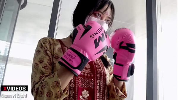 Gadis Petarung Ufc Desi Pukul Kayak Pro, Bikin Basah Celana Dalam.