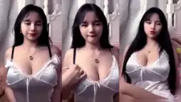 Kienzy Goyang Toket Gede Naik Turun Sampe Geter, Bikin Nafsu Naik.