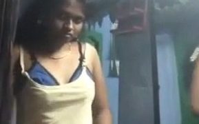 Video Ganti Baju Telanjang Trichy Tamil, Bikin Mendingin