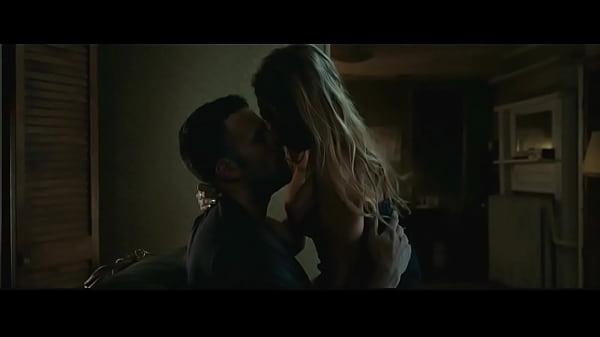Blake Lively Di The Town (2011) – Bikin Keringetan Lihat Tubuhnya Yang Menggoda